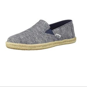 Toms